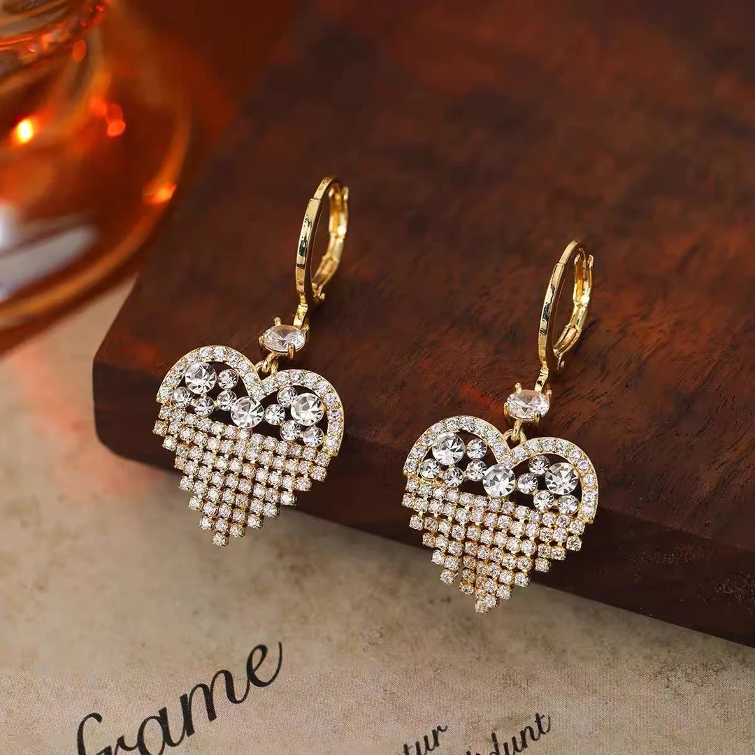 铜合金耳饰 气质百搭时尚小众简约甜美爱心设计感复古耳钉5678