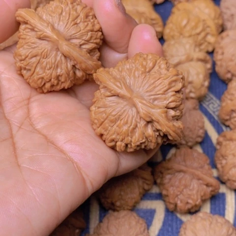 【闪购商品】文玩核桃吊坠四座楼43