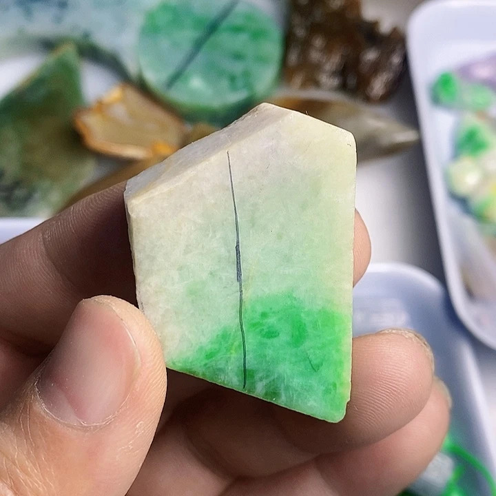 翡翠散珠天然翡翠A货挂件