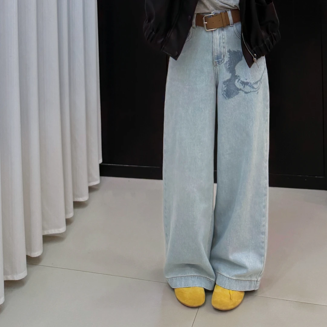 5252卡通印花直筒牛仔裤