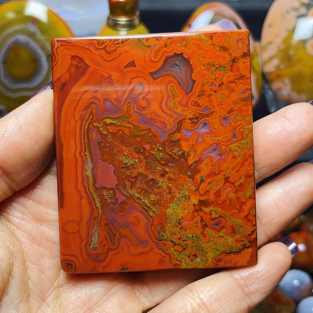 未镶嵌颈饰玛瑙/玉髓狼**子