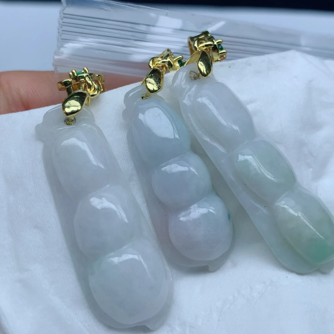 翡翠颈饰未镶嵌手串