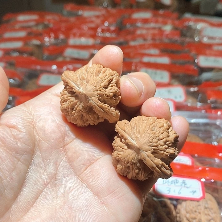 文玩核桃吊坠?****?山地虎