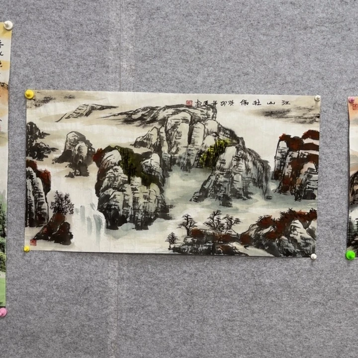 国画花鸟的翅膀是由两