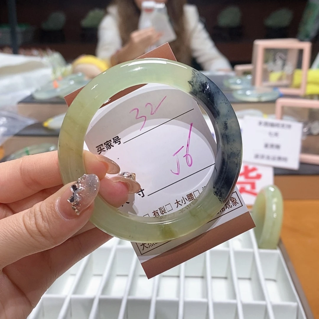 【闪购商品】岫玉手镯未镶嵌天然
