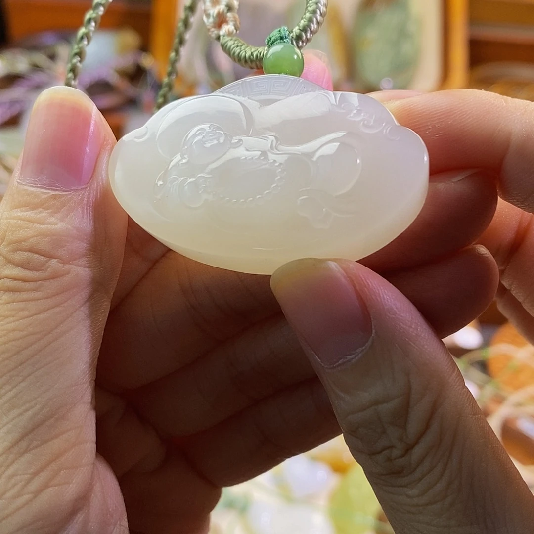 濒***风和田玉未镶嵌颈饰