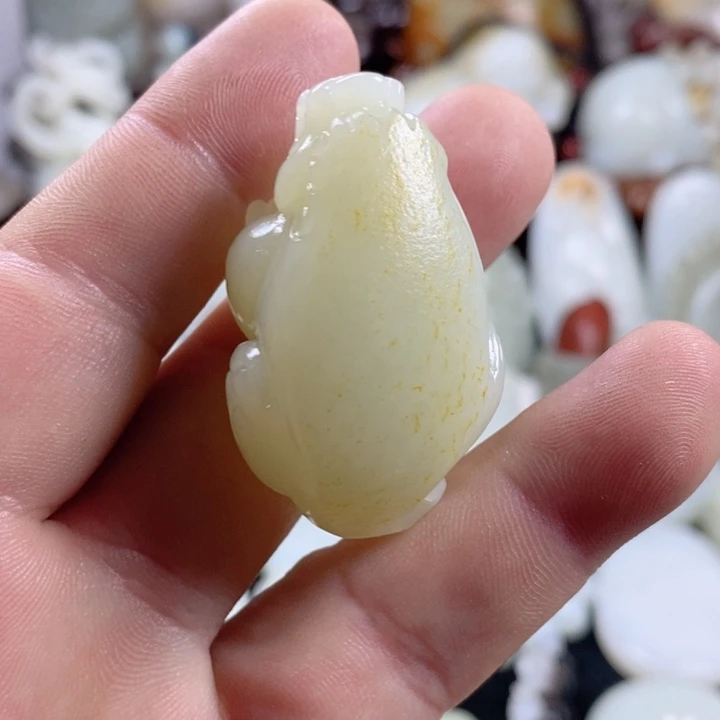 和田玉未镶嵌挂件