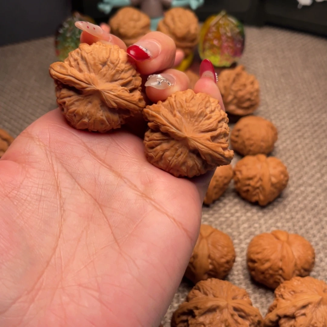 文玩核桃把件核王40