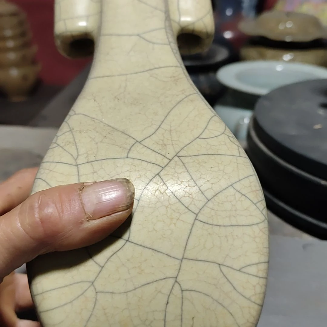 瓶得****?浙江龙泉窑工艺艺术珍藏品