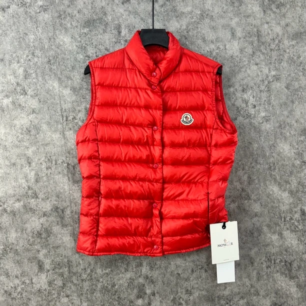 未使用 MONCLER moncler红色羽绒马甲