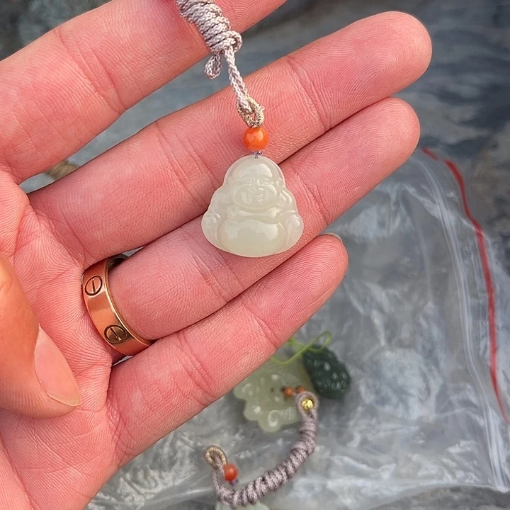 和田玉（糖玉）未镶嵌颈饰