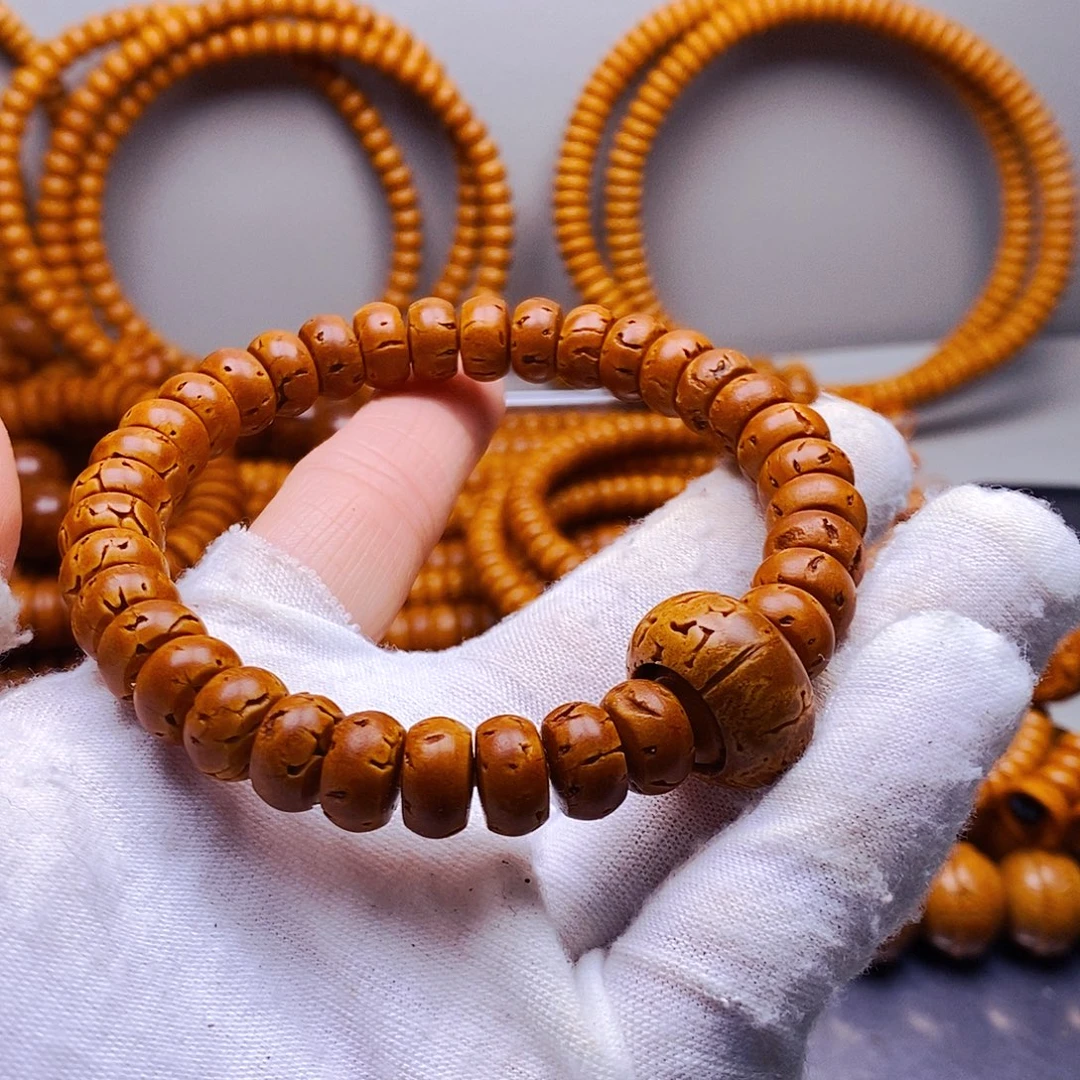 吊坠桃核6乘10核片手串微瑕疵40