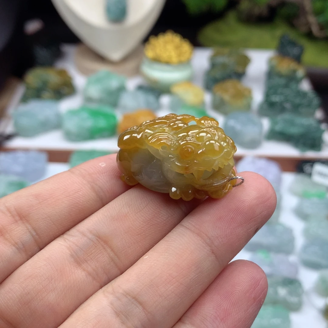 翡翠未镶嵌颈饰翡翠貔貅吊坠