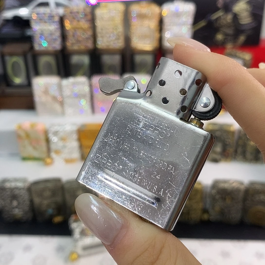 铜?****。zippo油内胆一个