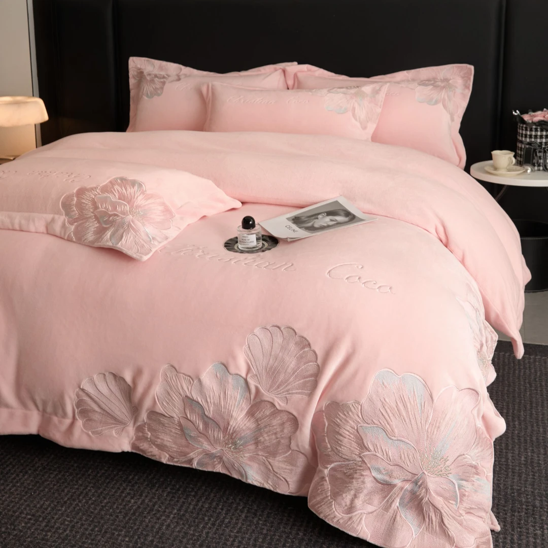 富安娜秋冬季加厚花卉刺绣牛奶绒床上四件套珊瑚绒冬季床品法兰绒