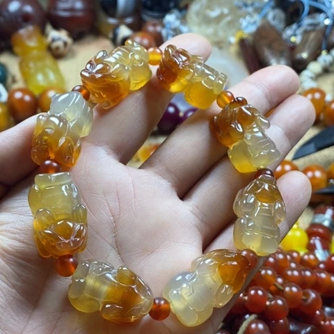 玛瑙/玉髓挂件未镶嵌