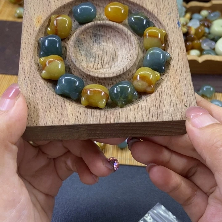 蛇纹石玉配件未镶嵌三*源