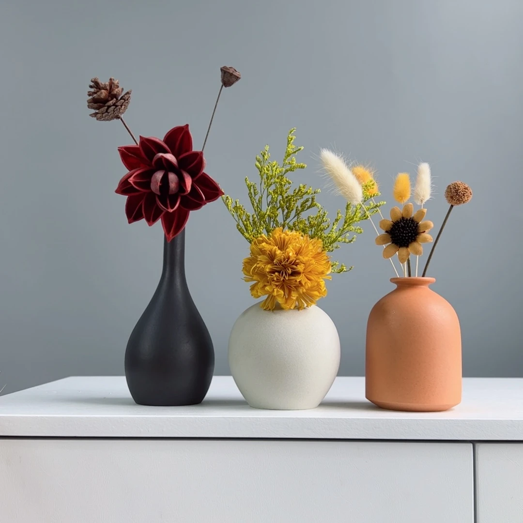 摆件陶瓷小花瓶摆件含花总高约20-30cm