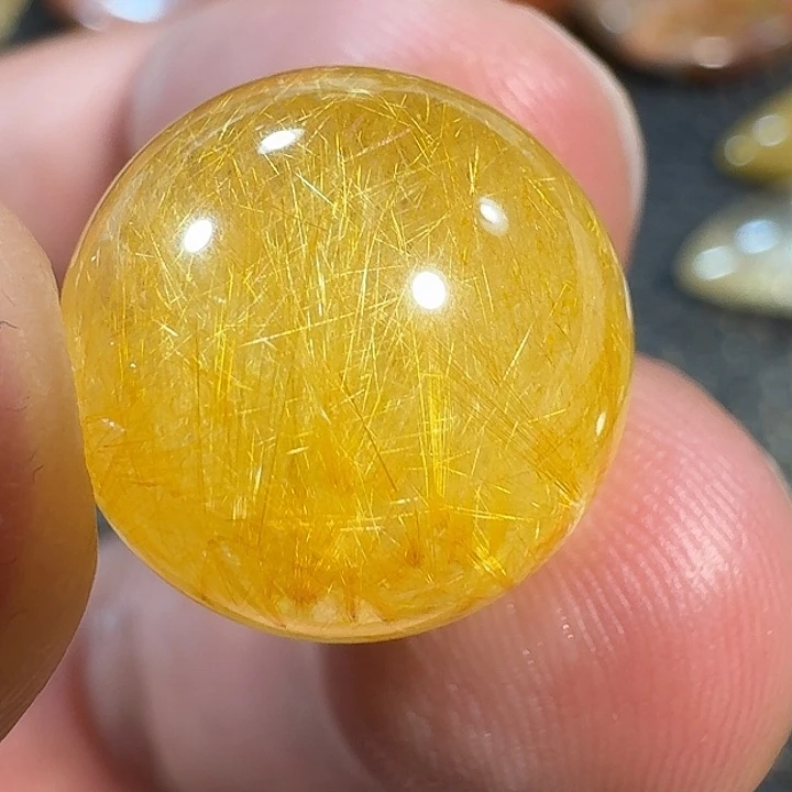 飛***哆颈饰未镶嵌水晶你