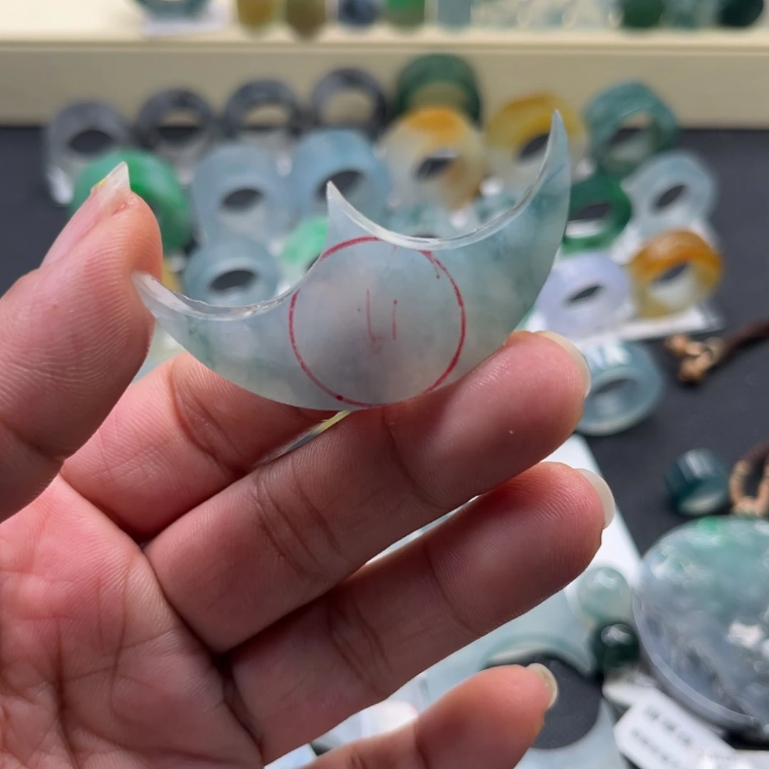 定制翡翠未镶嵌福利冰飘花边角