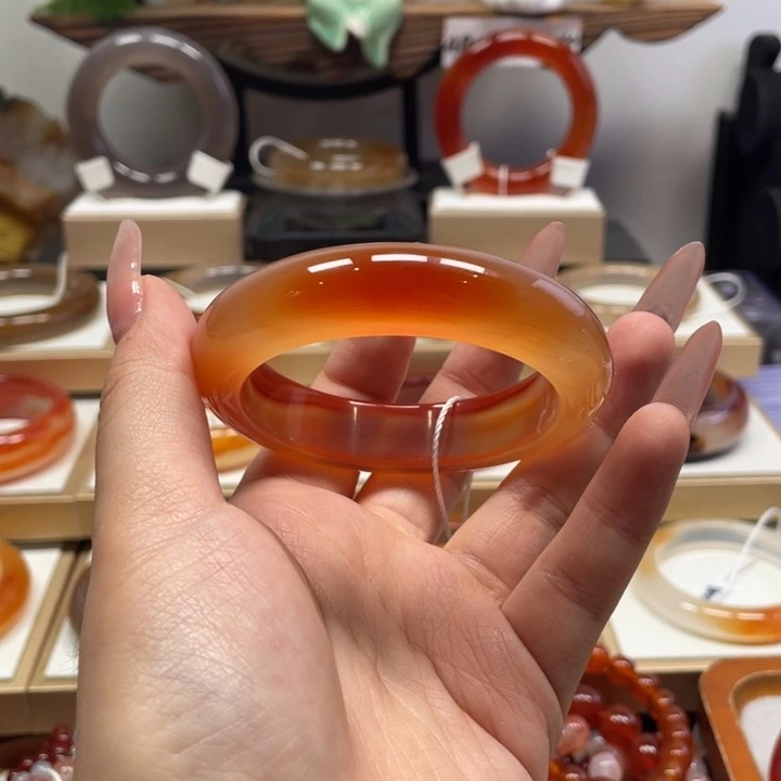 玛瑙/玉髓未镶嵌手镯