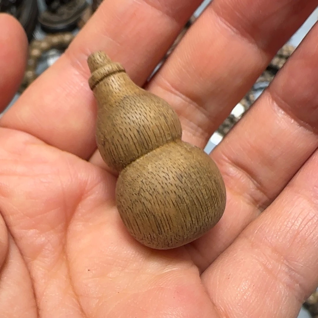 沉香沉香碎屑菩萨奇葫芦1个