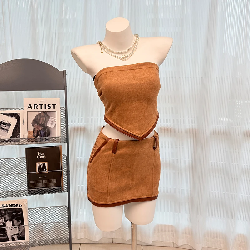 张元英同款纯欲抹胸肚兜上衣低腰半身裙两件套25夏季时尚高级穿搭