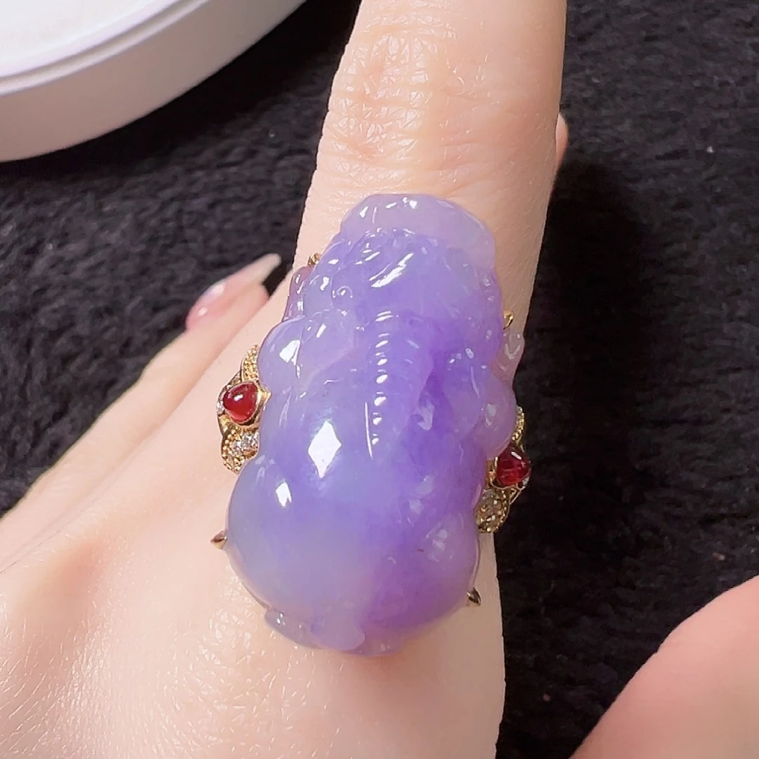 翡翠戒指18K金镶嵌签收后24小时鉴赏期，过时不退