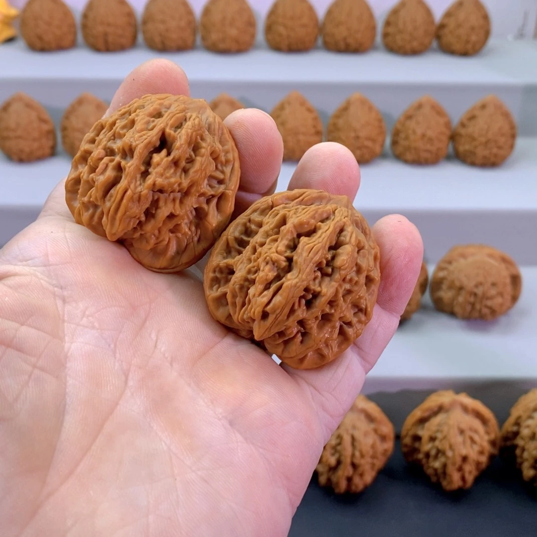 文玩核桃把件诱*社40麦穗虎头