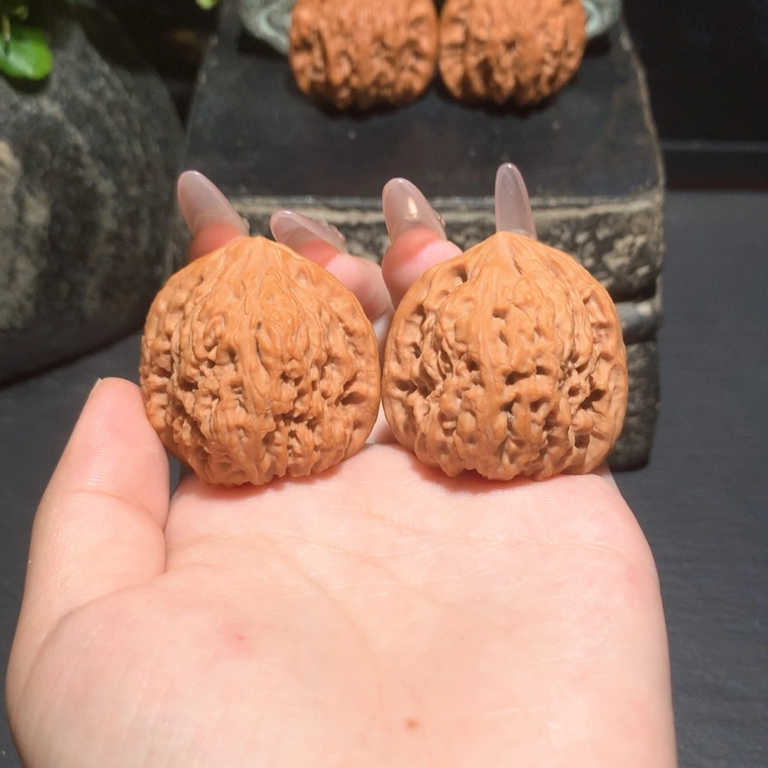 文玩核桃吊坠刘志瑞橘皮南疆石061703