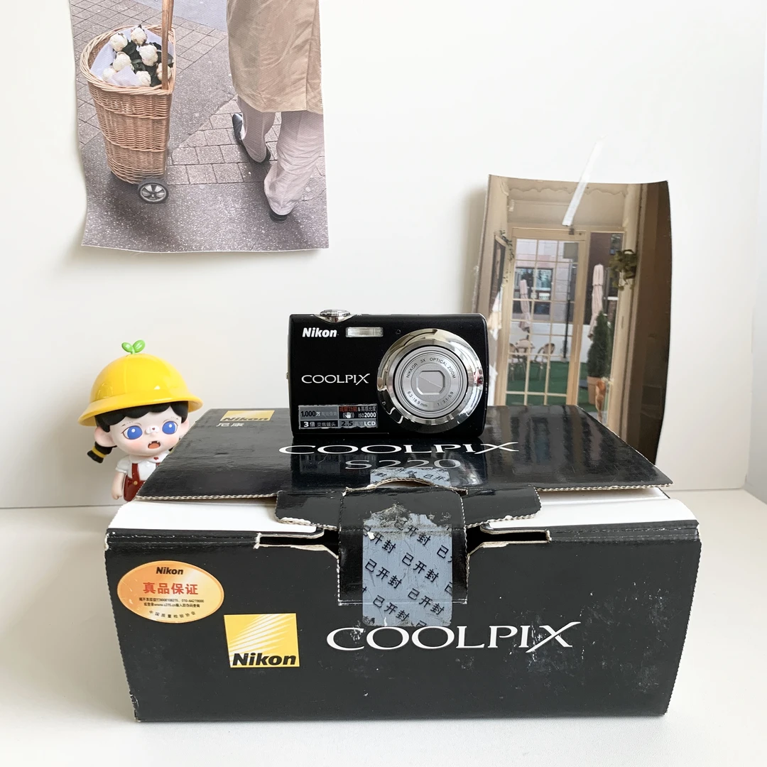 9新 Nikon/尼康 s220黑色1000万像素3倍变焦复古通透温柔色调