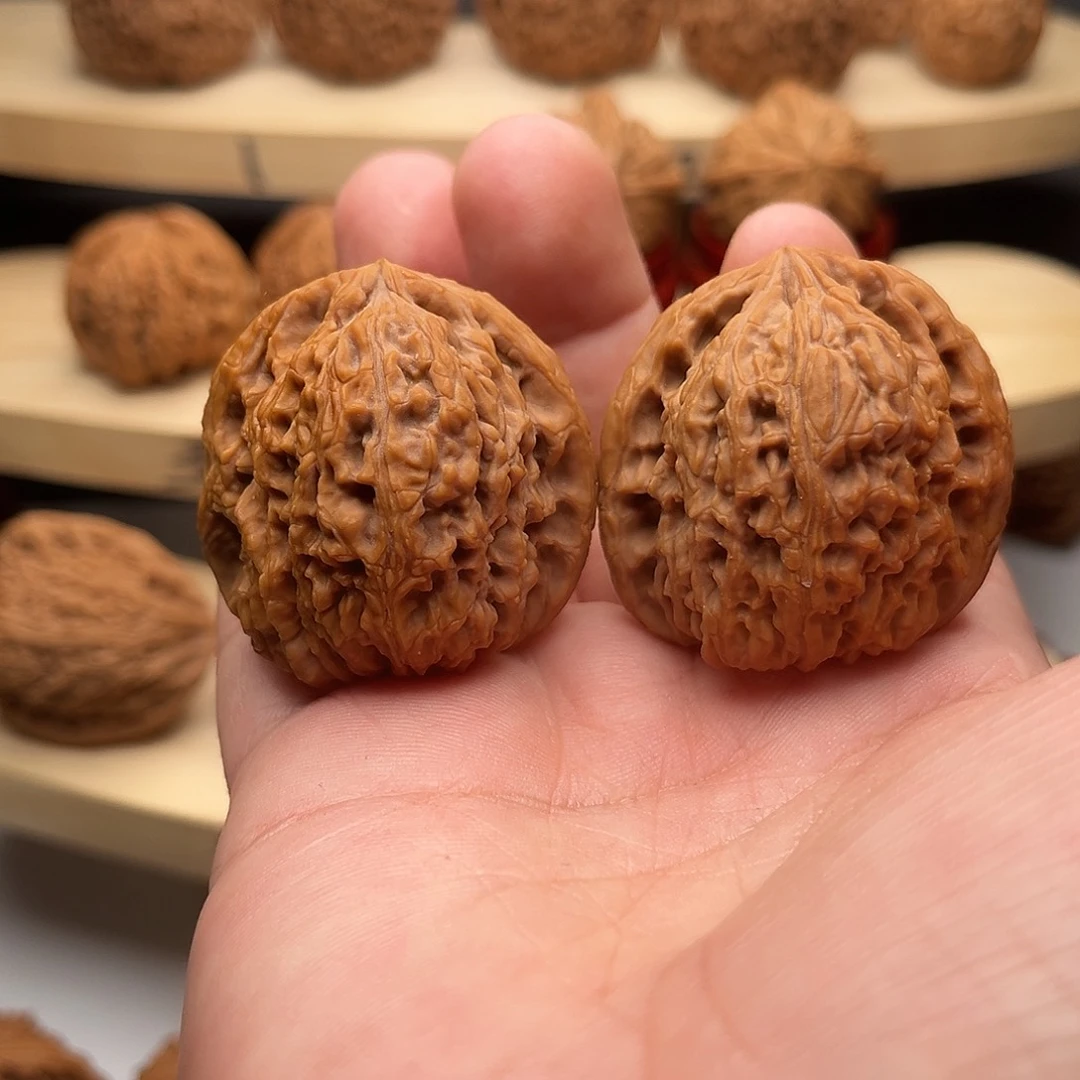 宝***宝吊坠文玩核桃39凹的南将