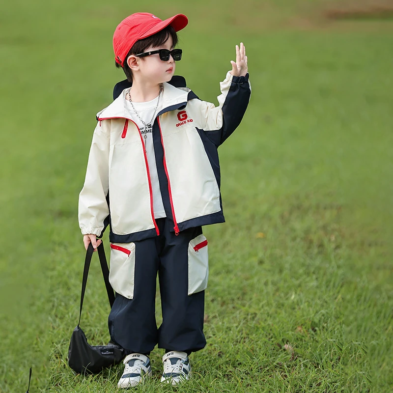 男童秋装套装2025新款儿童秋季冲锋衣两件套帅气男孩韩版炸街衣服