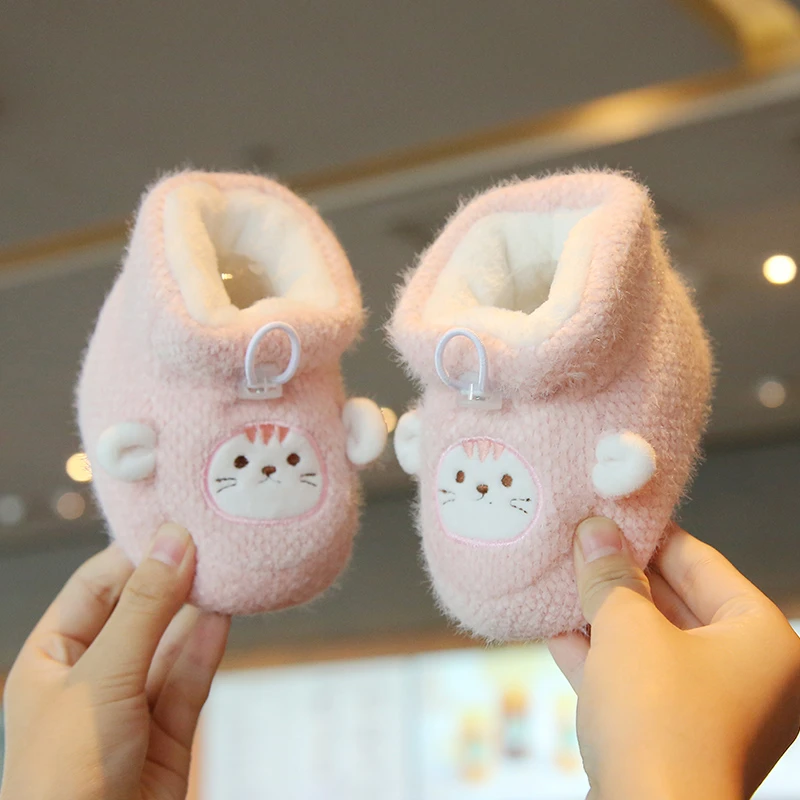 秋冬婴儿鞋男女宝宝加绒加厚脚套保暖防风不掉软底学步鞋0到1岁