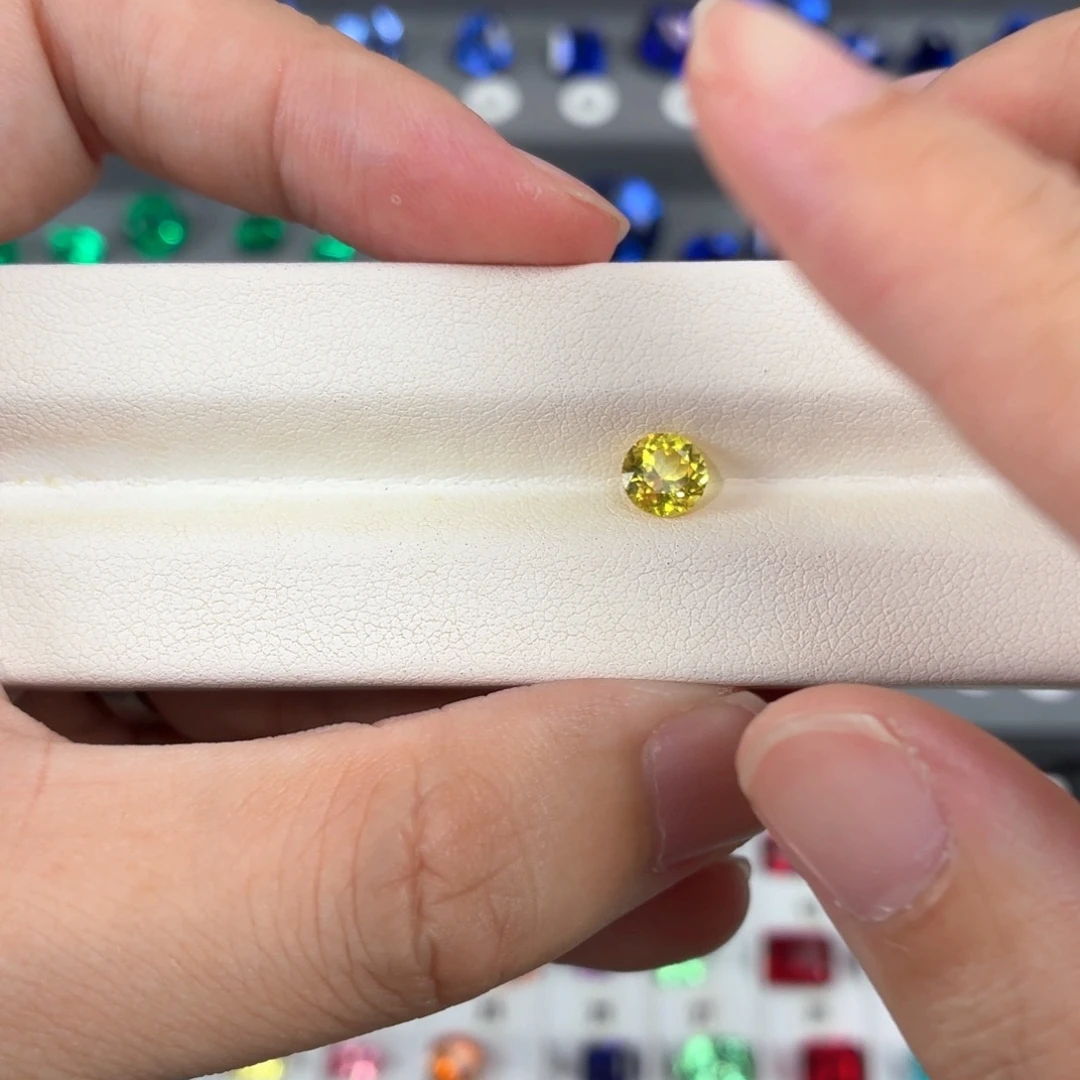 十***咪裸石合成（培育）蓝宝石1.1ct