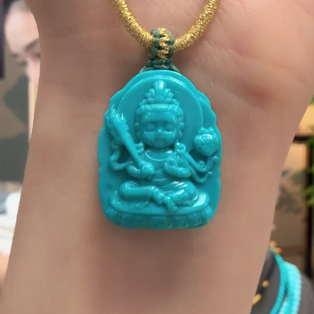 绿松石未镶嵌颈饰