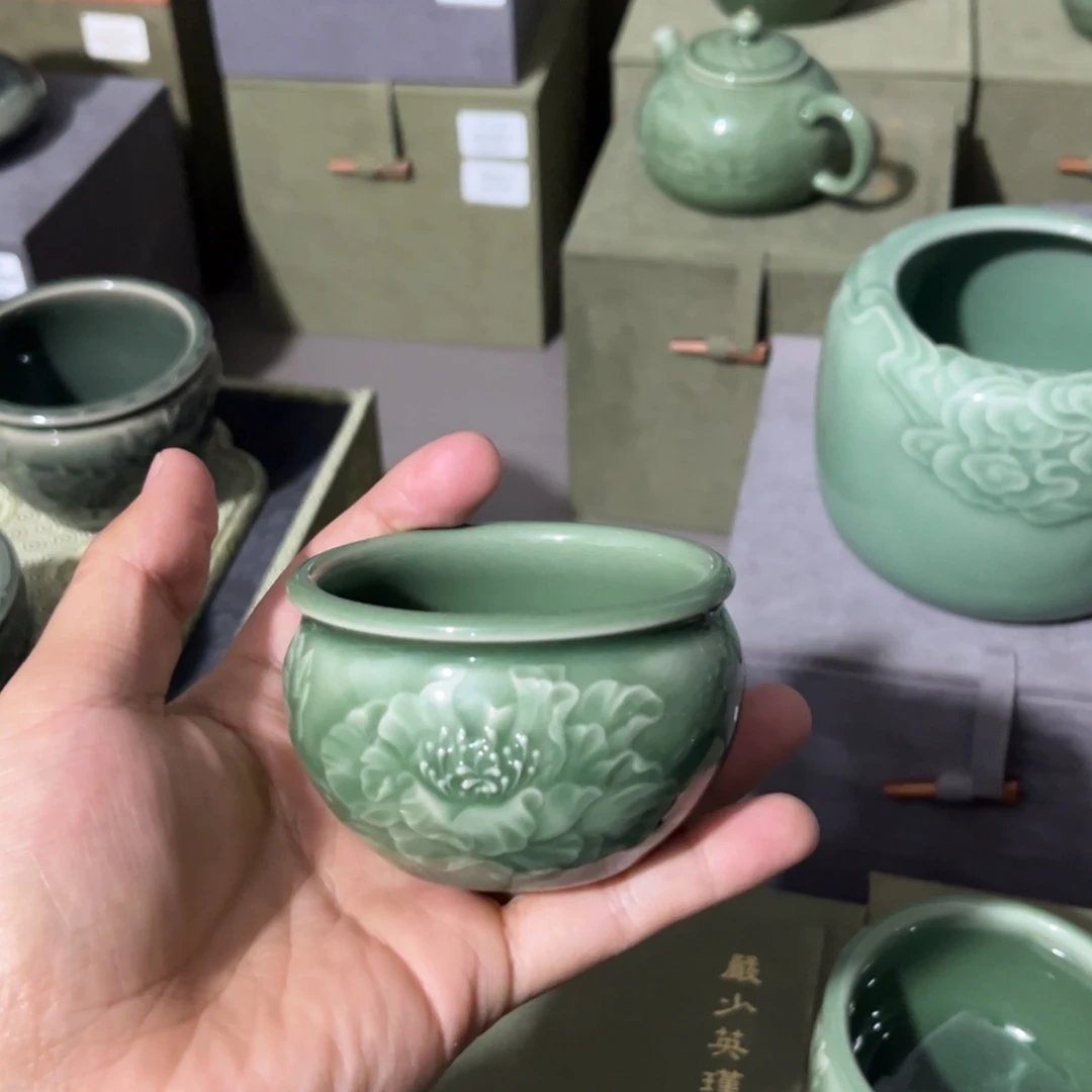 严少英  手工作品