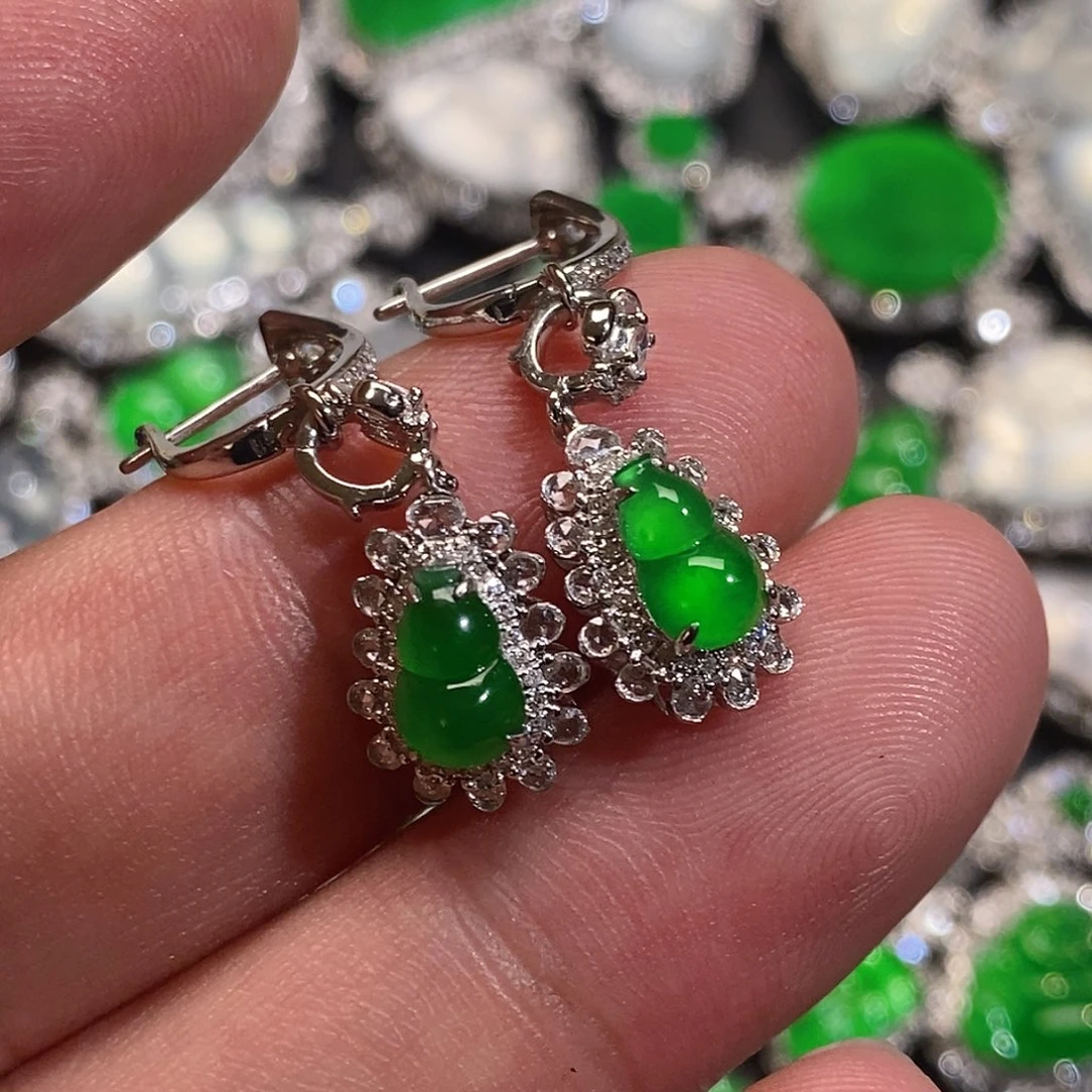 翡翠颈饰18K金镶嵌葫芦