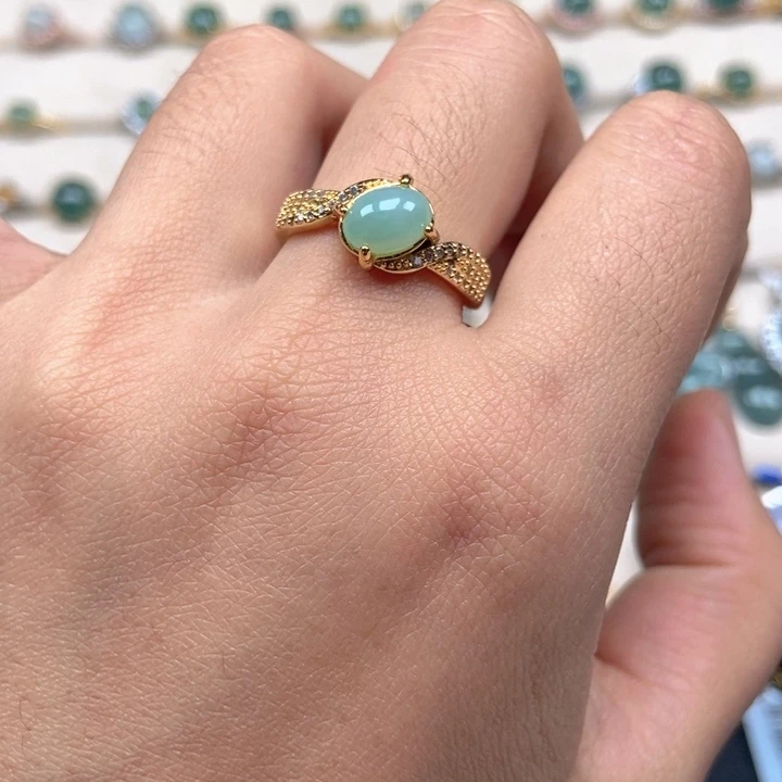 翡翠未镶嵌戒指戒指