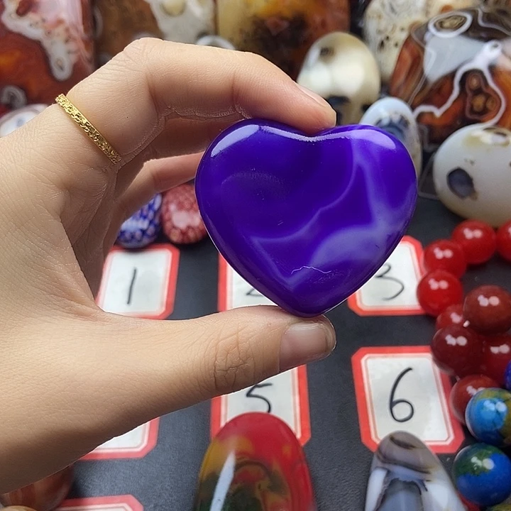 玛瑙/玉髓未镶嵌珠宝奇石