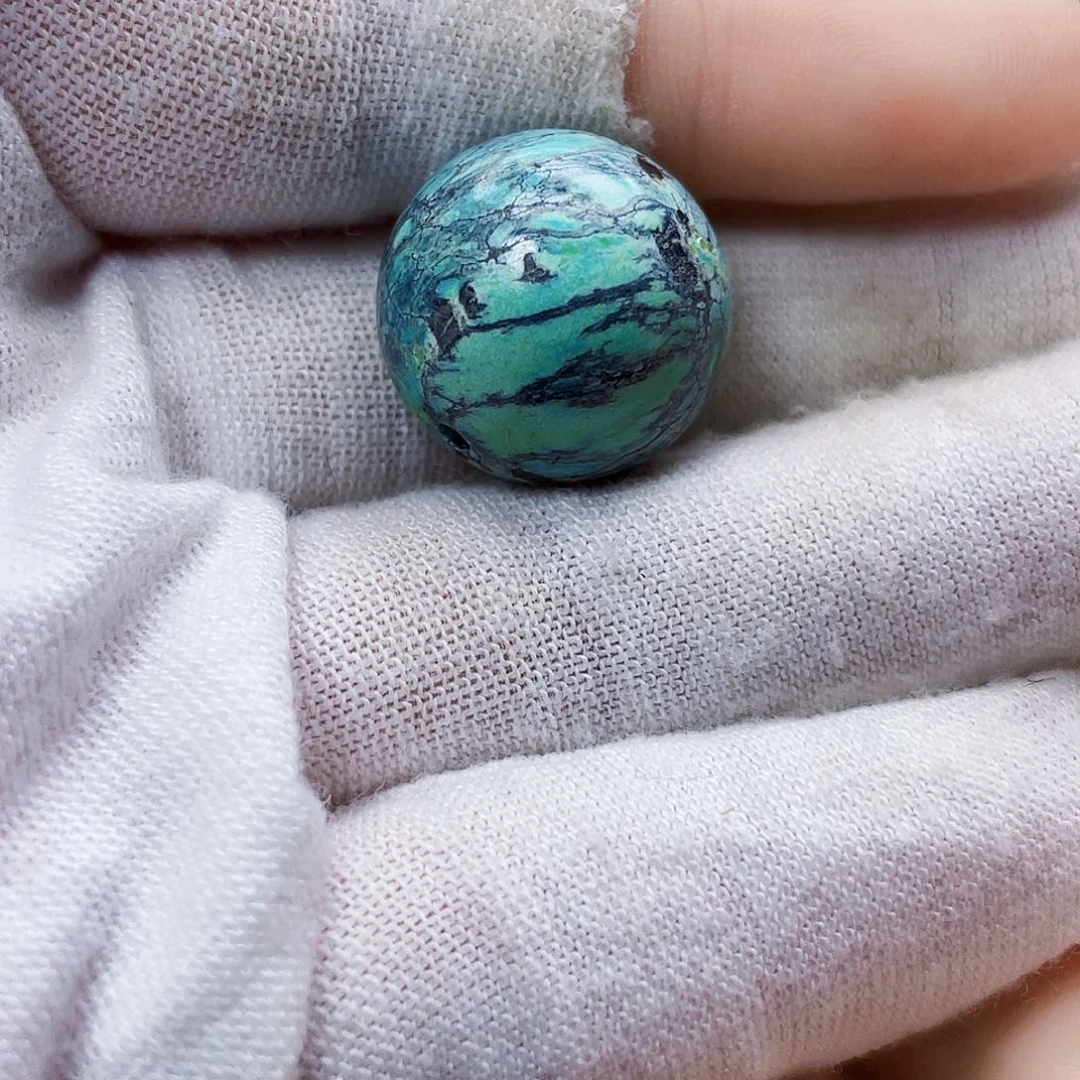 绿松石未镶嵌饰品