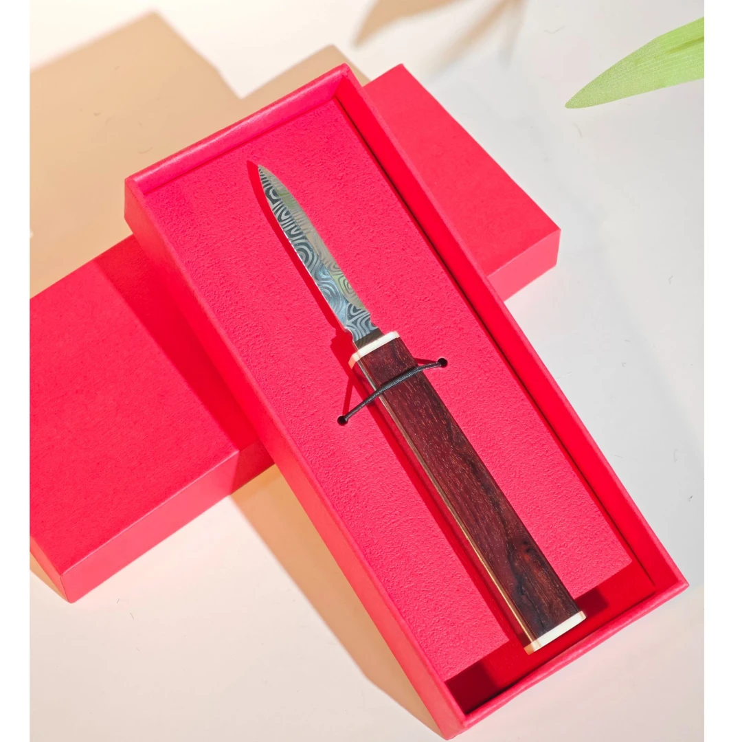 小叶紫檀琴料茶刀手把件9*.6*1.7*1.2   34克 XYZT0082