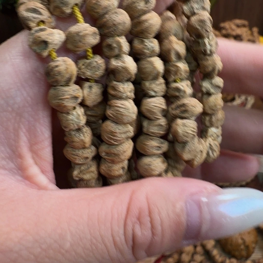 第***毛吊坠柏香籽/百香籽