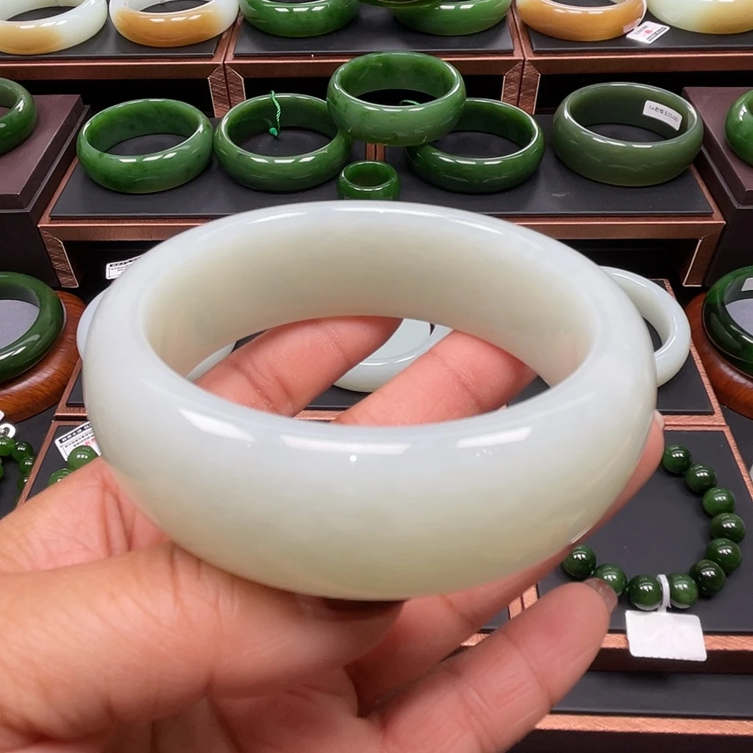 和田玉未镶嵌手镯6465