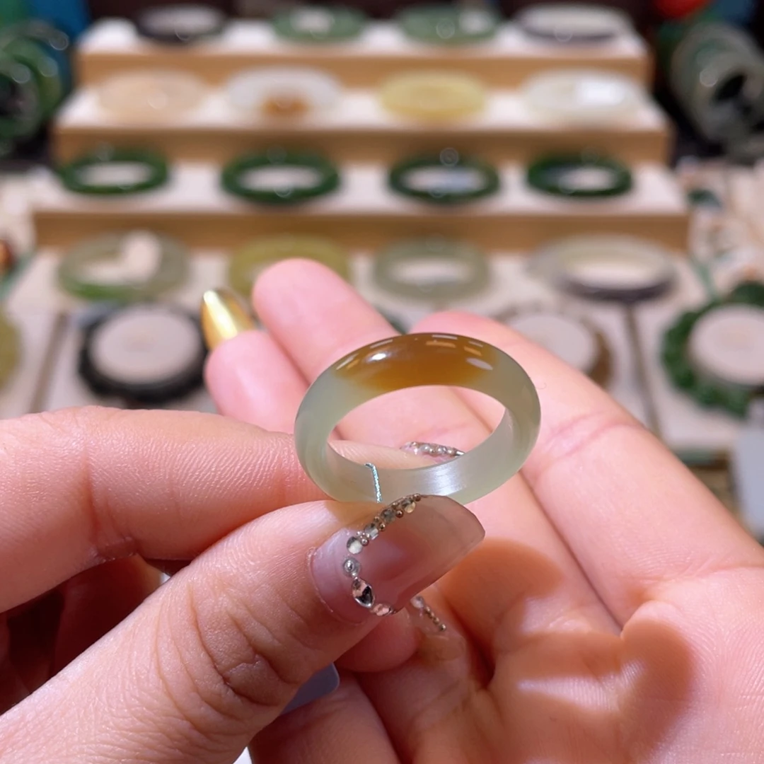 和田玉高品糖玉指环内径19、20未镶嵌