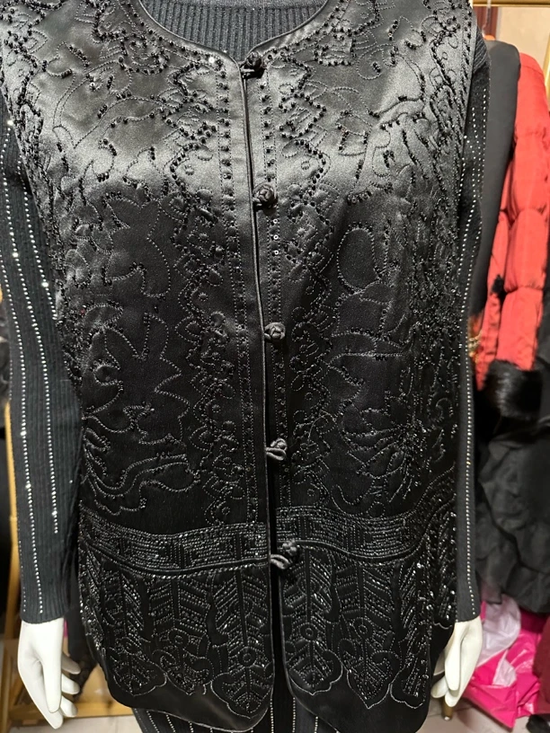 女常规款圆领透气马夹轻奢短款球服休闲百搭潮流女装