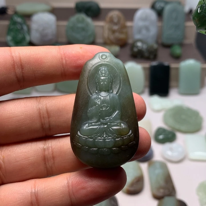 和田玉未镶嵌颈饰