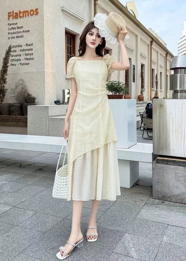 【‌风雅】设计感方领刺绣收腰显瘦泡泡袖夏季不规则假两件长裙