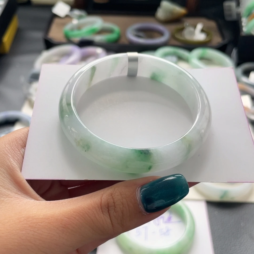 翡翠未镶嵌手镯52号55正圈纹