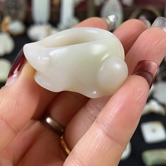 和田玉（糖玉）未镶嵌挂件